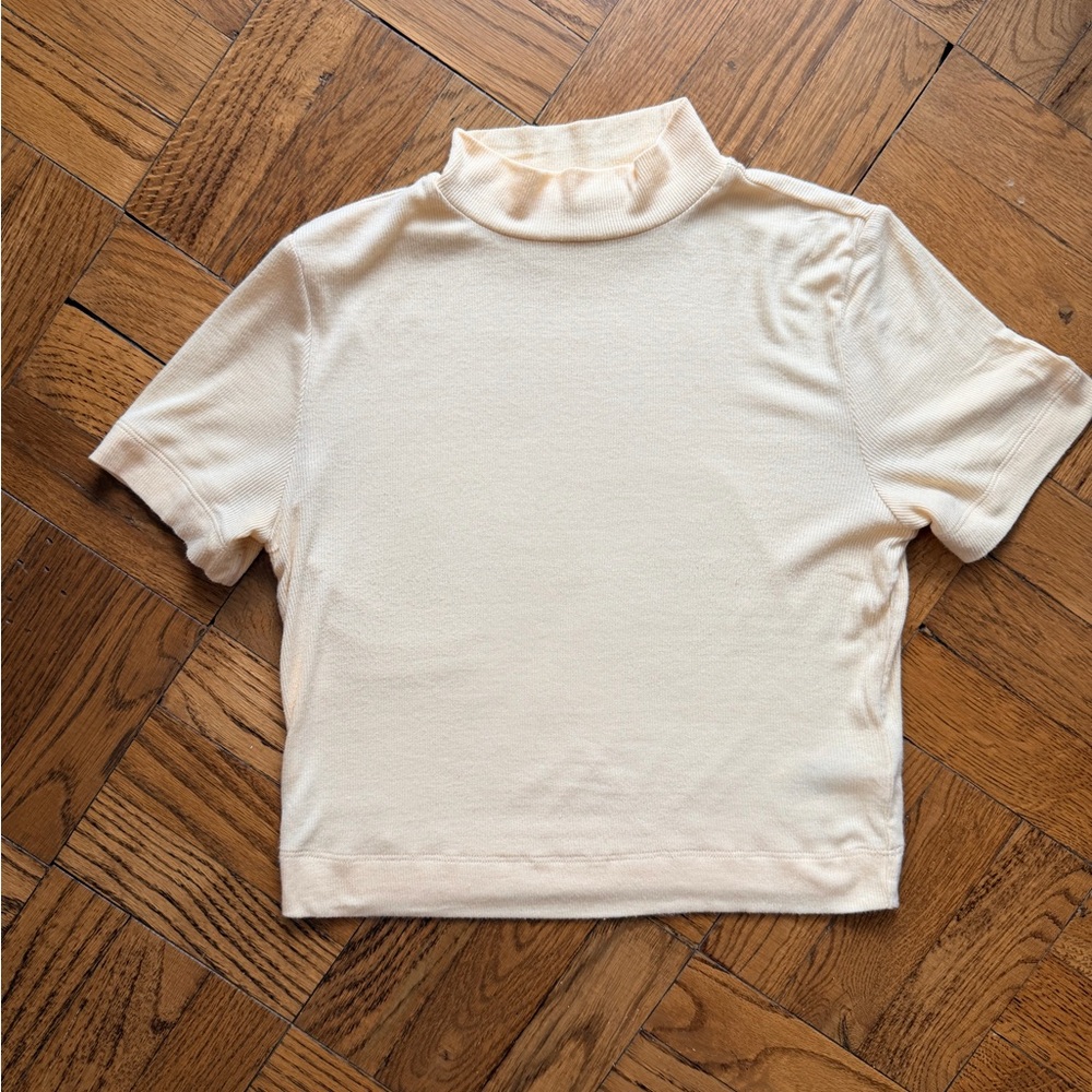 Babaton Cream Short Sleeve Mockneck Top